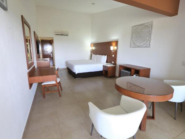 Cozumel Hotel & Resort Trademark Collection by Wyndham : photo 2 de la chambre suite junior lit king-size - non-fumeurs