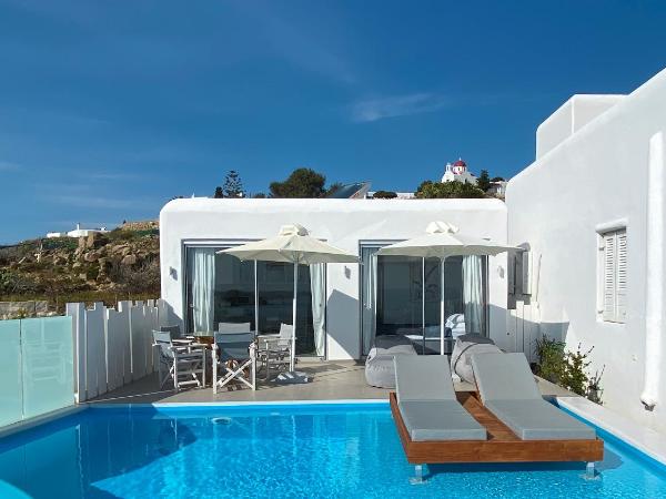 Amperian Mykonos Suites & Villas : photo 3 de la chambre appartement 2 chambres supérieur avec piscine à débordement privée - vue sur mer