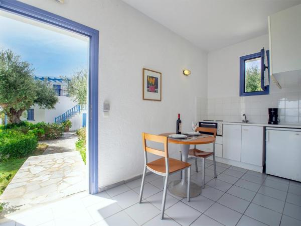 Palatia Village Hotel Apartments : photo 2 de la chambre studio supérieur double ou lits jumeaux