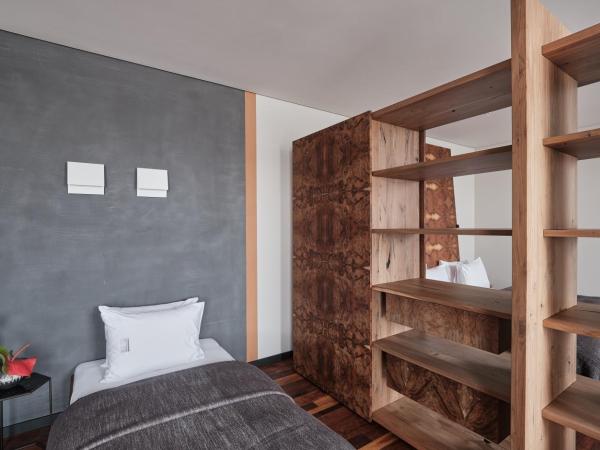 Hotel Warszawa : photo 2 de la chambre suite familiale