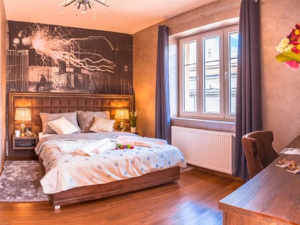 Seven Stories Rooms, 4th Floor, no elevator : photo 10 de la chambre chambre double deluxe avec balcon