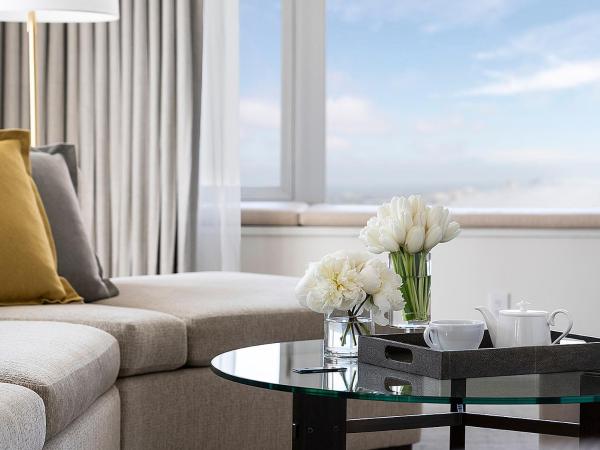 Four Seasons Chicago : photo 3 de la chambre suite lit king-size premier