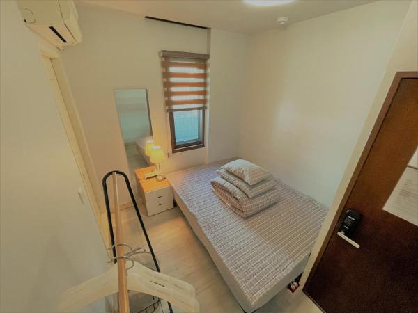 Stitches House : photo 4 de la chambre chambre double deluxe avec douche