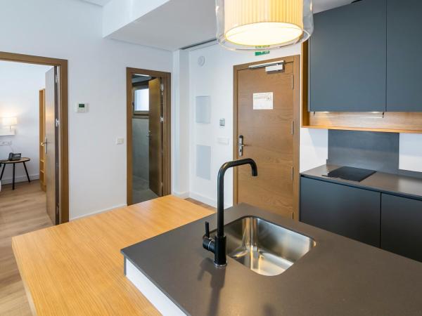 Aquitania Home Suites : photo 5 de la chambre penthouse