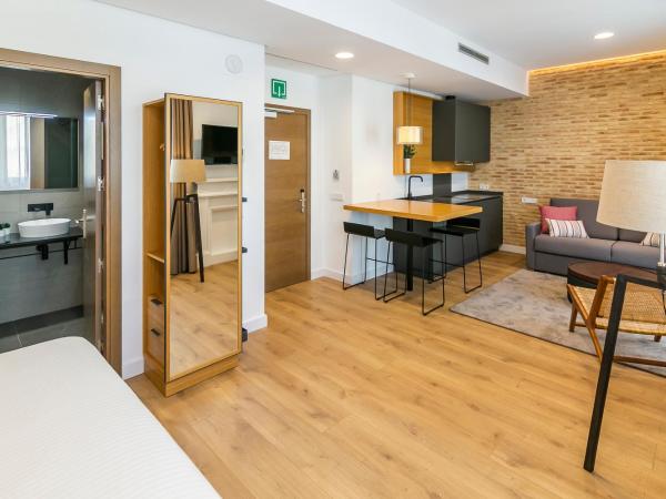 Aquitania Home Suites : photo 3 de la chambre studio supérieur