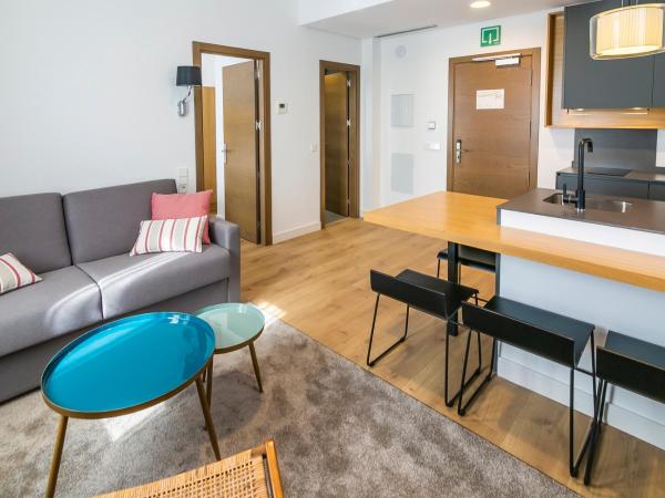 Aquitania Home Suites : photo 6 de la chambre penthouse