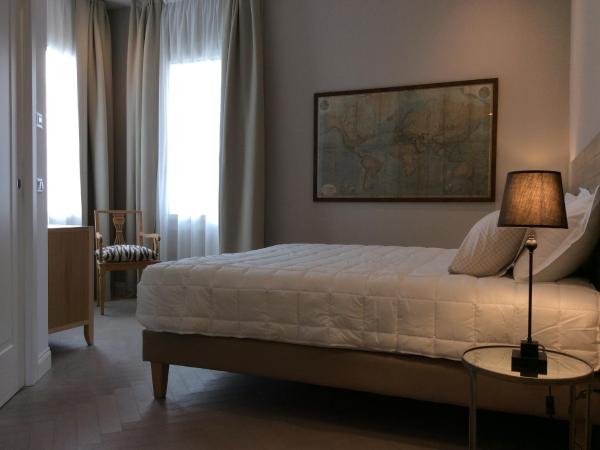 Villa Fiorentino : photo 5 de la chambre chambre double ou lits jumeaux deluxe – vue sur jardin