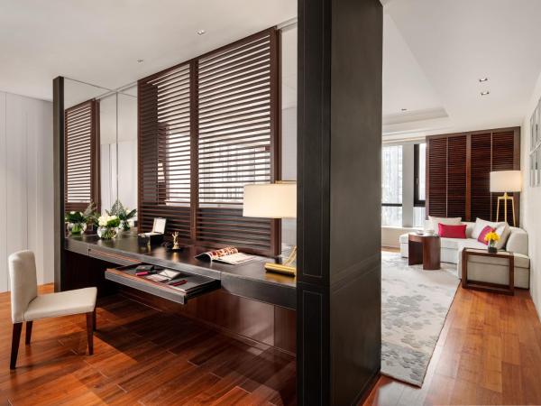 Fairmont Wuhan : photo 4 de la chambre suite lit king-size fairmont - non-fumeurs