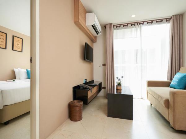 Cross Vibe Chiang Mai Decem Nimman Hotel - formerly X2 Vibe Chiang Mai Decem - SHA Extra Plus : photo 4 de la chambre suite 1 chambre avec baignoire