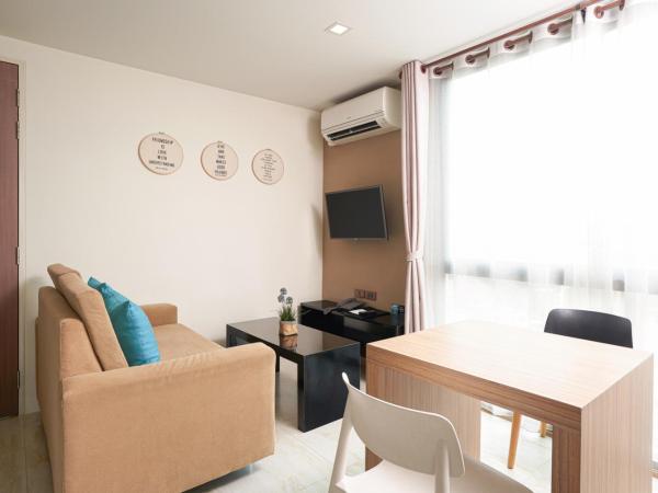 Cross Vibe Chiang Mai Decem Nimman Hotel - formerly X2 Vibe Chiang Mai Decem - SHA Extra Plus : photo 4 de la chambre suite d'angle familiale triple