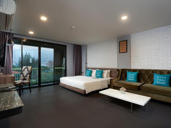 Cross Vibe Chiang Mai Decem Nimman Hotel - formerly X2 Vibe Chiang Mai Decem - SHA Extra Plus : photo 5 de la chambre suite familiale 2 chambres - vue sur montagne