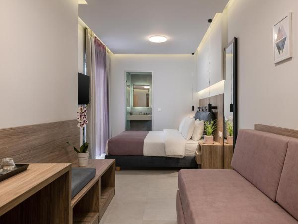 Morum City Hotel Chania : photo 1 de la chambre suite junior avec terrasse