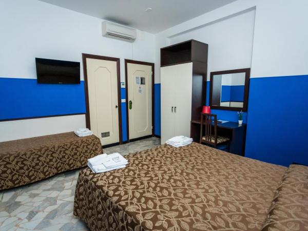 Mini Hotel : photo 5 de la chambre chambre triple