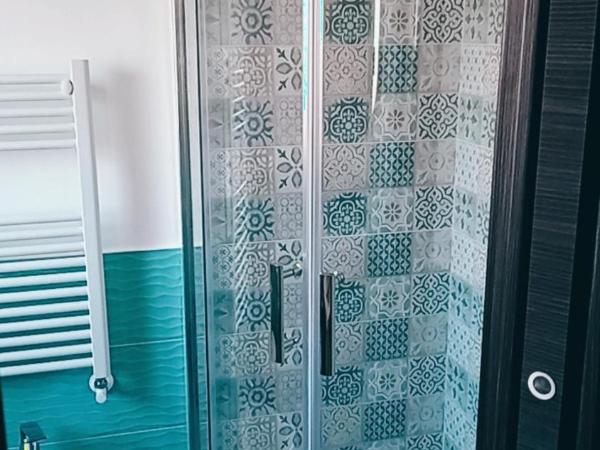 DIMENTICA IL CERVELLO : photo 3 de la chambre chambre quadruple avec salle de bains privative