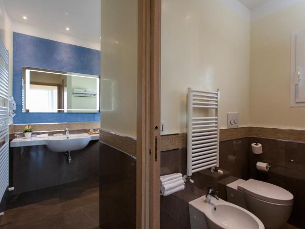 Hotel Imperiale Rimini & SPA : photo 4 de la chambre suite junior avec balcon