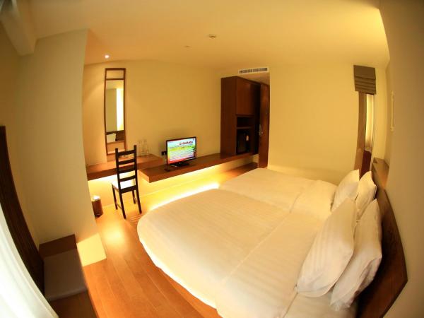 Silom One : photo 4 de la chambre chambre lits jumeaux supérieure
