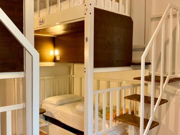 Foresteria Sociale Florence Center by New Generation Hostel : photo 6 de la chambre lit simple dans dortoir à 6 lits
