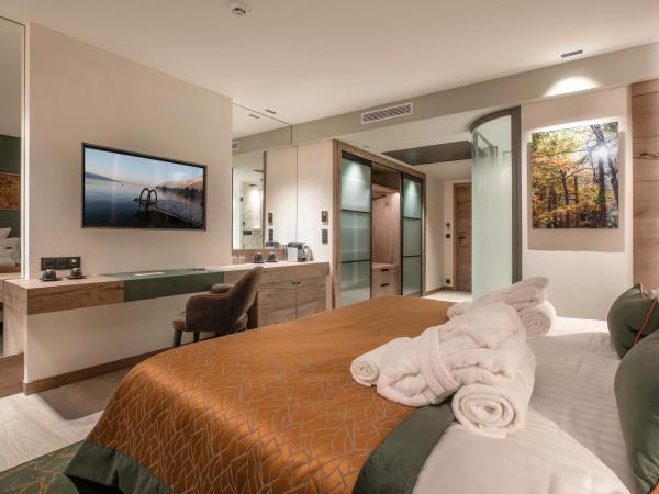 Rivage Hôtel & Spa Annecy : photo 4 de la chambre chambre prestige avec balcon - accès gratuit au spa