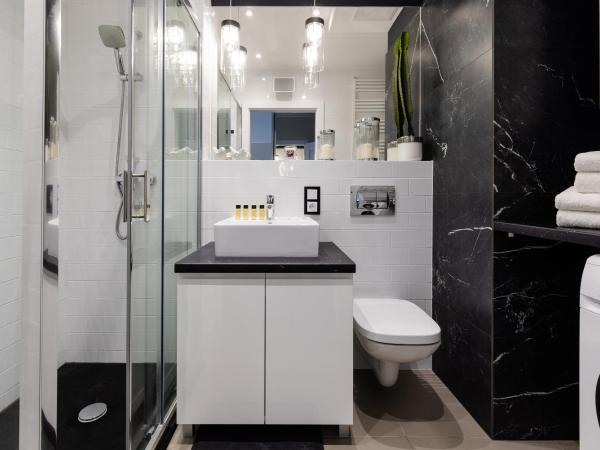 Symphony Baltica Towers Aparthotel : photo 4 de la chambre suite