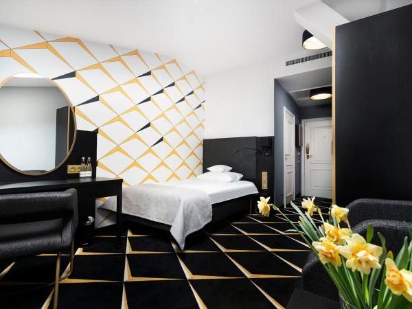 IBB Hotel Grand Hotel Lublin : photo 1 de la chambre hébergement simple moderne