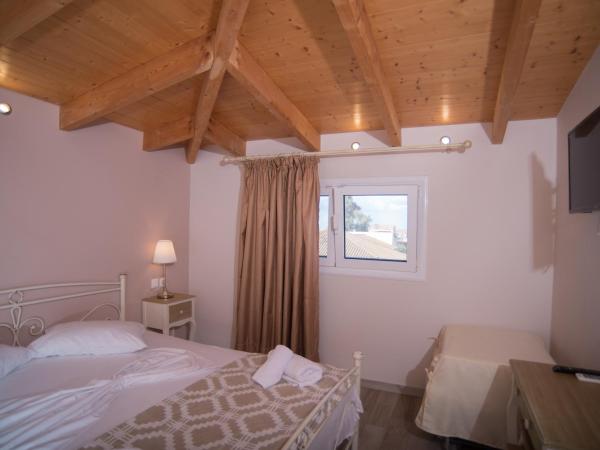 Studios Artemis : photo 4 de la chambre chambre familiale supérieure