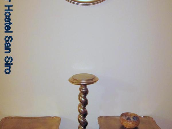 Star Hostel San Siro Fiera : photo 9 de la chambre chambre triple Économique avec salle de bains commune