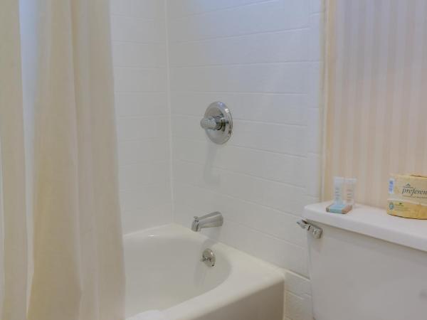 Travelodge by Wyndham San Francisco Bay : photo 1 de la chambre chambre lit queen-size - non-fumeurs