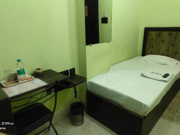 HOTEL 86B : photo 1 de la chambre chambre simple