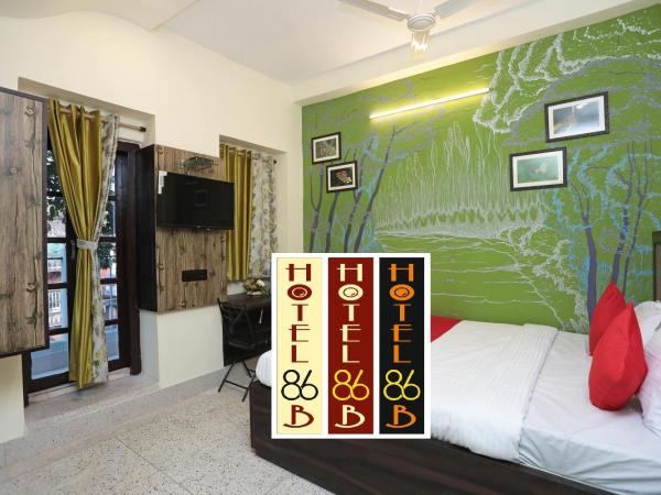 HOTEL 86B : photo 1 de la chambre chambre double avec balcon