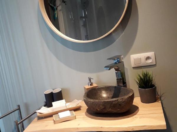 B&B Alegría : photo 7 de la chambre chambre double - vue sur jardin