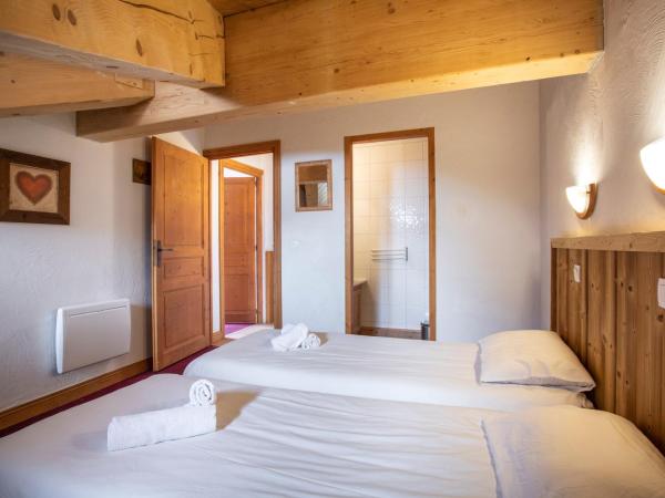 Chalet des Neiges Plein Sud : photo 8 de la chambre appartement (14 adultes)