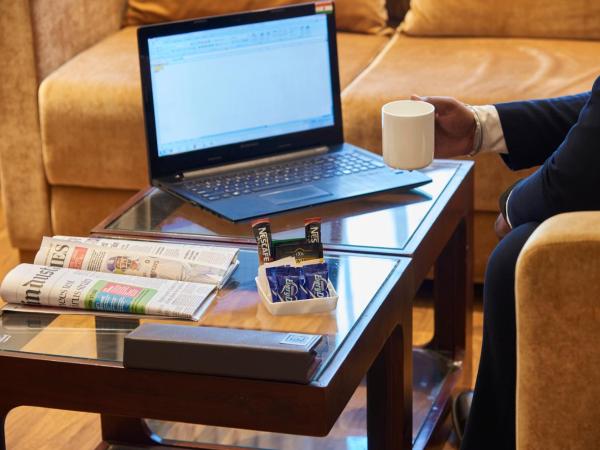 The P L Palace Agra : photo 3 de la chambre suite