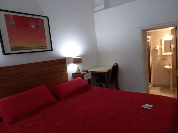 Hotel San Carlos : photo 1 de la chambre chambre double