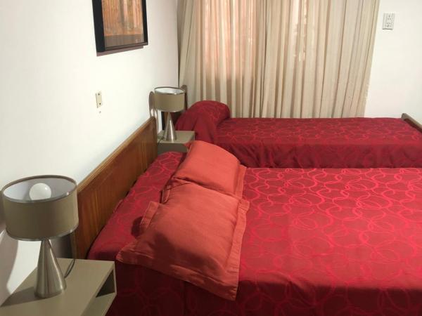 Hotel San Carlos : photo 2 de la chambre chambre quadruple