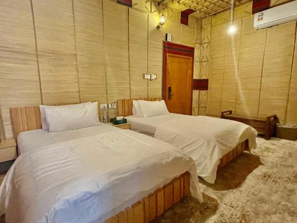 Fort Guesthouse نُزل القلعة : photo 4 de la chambre chambre lits jumeaux deluxe