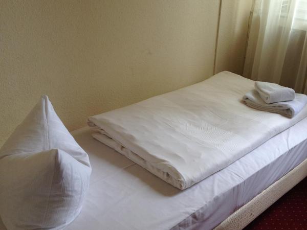 Domo Hotel Mondial : photo 2 de la chambre chambre simple