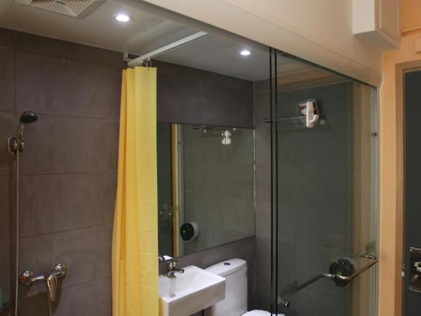 Hop Inn : photo 6 de la chambre chambre double