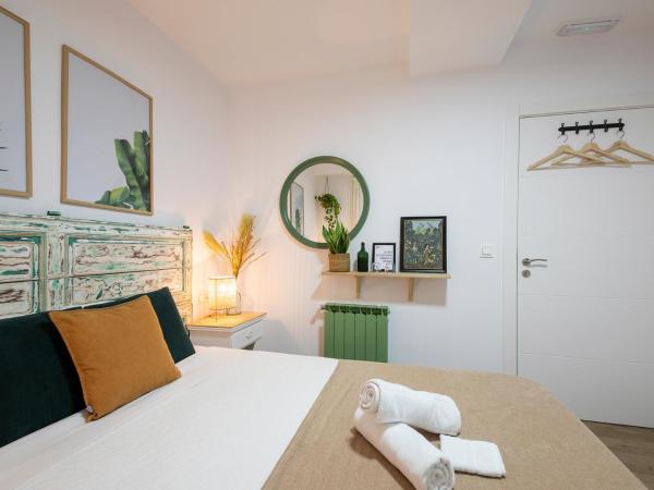 Off Beat Guesthouse - Self-check-in - Sleep Conscious : photo 4 de la chambre chambre double standard avec salle de bains commune