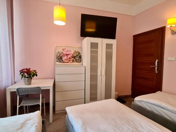 Hostel Moderna Rest : photo 5 de la chambre chambre triple confort