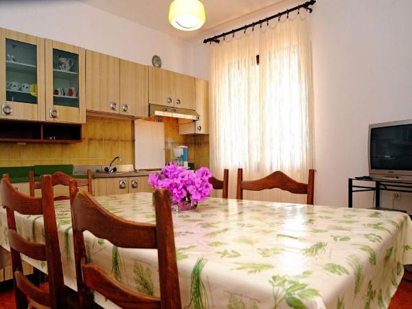 Apartments Mandica : photo 10 de la chambre appartement 3 chambres