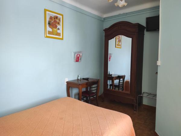 Hotel Régina : photo 8 de la chambre chambre double