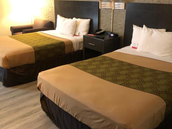 Econo Lodge Metro : photo 7 de la chambre chambre double familiale