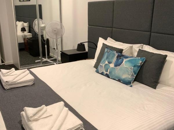 The Palms Apartments : photo 5 de la chambre executive one-bedroom apartment - non pet friendly