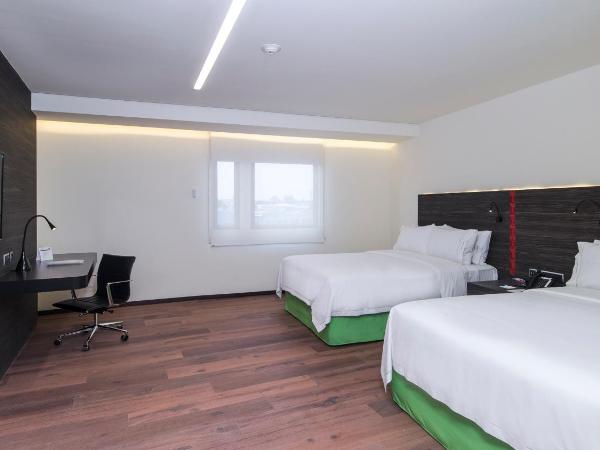 Holiday Inn Express Mexico Aeropuerto, an IHG Hotel : photo 2 de la chambre chambre standard avec 2 lits queen-size