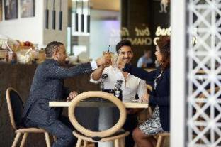 Media One Hotel : photo 1 de la chambre room #18343954