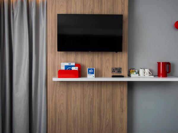 Holiday Inn Express Edinburgh City West, an IHG Hotel : photo 2 de la chambre chambre standard