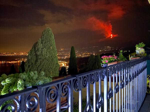 Chiaro di Luna : photo 2 de la chambre chambre double avec balcon - vue sur mer