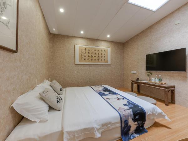 Suzhou Jade Snow Lodge : photo 10 de la chambre king room with skylight