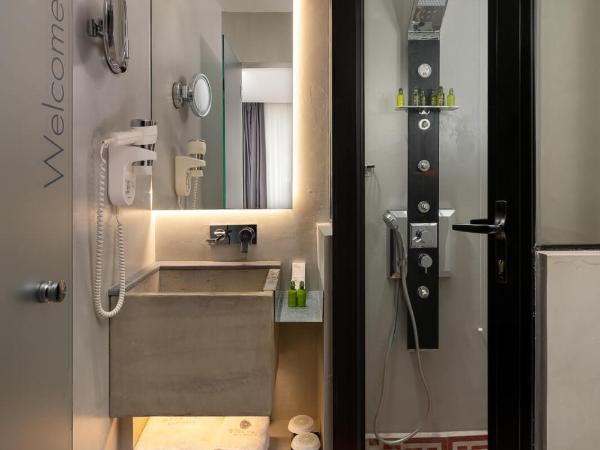 Elakati Luxury Boutique Hotel - Adults Only : photo 3 de la chambre chambre double ou lits jumeaux deluxe avec balcon