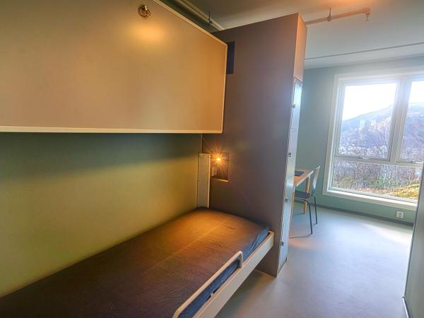 Bergen Hostel Montana : photo 3 de la chambre chambre simple avec salle de bains privative
